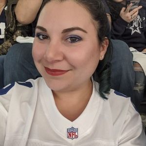 Meet your Posher, Daniela